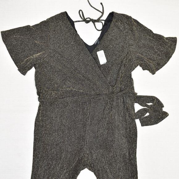 NEW Torrid Women's Jumper Striped Taper Leg Sparkly Rayon Multicolor Size 4 - Picture 1 of 8